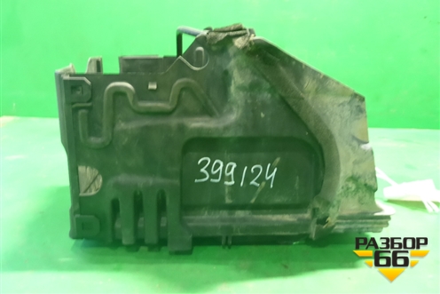 Ящик под аккумулятор (6G9N10757AE) для Land Rover Freelander 2 с 2007г