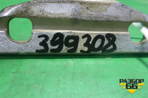 Петля двери задней левой верхняя (LR003088) для Land Rover Freelander 2 с 2007г