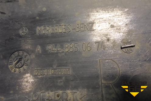 Накладка переднего бампера правая  (A9448850674) для Mercedes Benz  TRUCK Axor 2 с 2004г