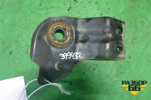 Кронштейн подрамника правый (6G9N5400BC) для Land Rover Freelander 2 с 2007г