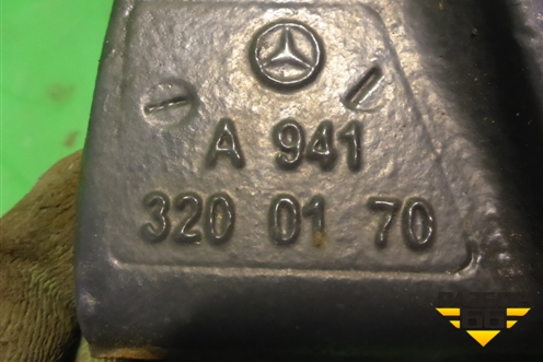 Кронштейн крепления передней рессоры (Левый задний) (A9413200170) для Mercedes Benz  TRUCK Axor 2 с 2004г