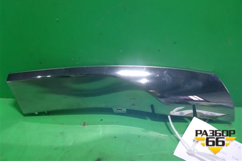 Накладка на решетку радиатора (верхняя правая) (531210K670) для Toyota Fortuner с 2016г