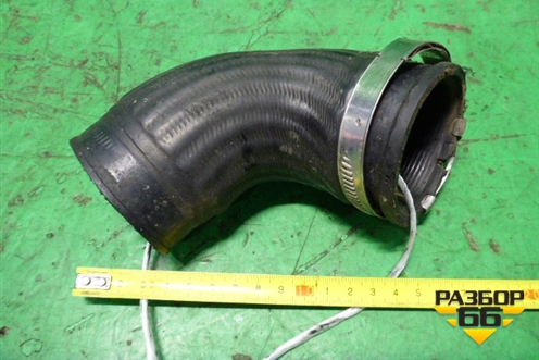 Патрубок интеркулера резиновый (2.0 CBD TDI) для Volkswagen Passat (B6) с 2005-2010г
