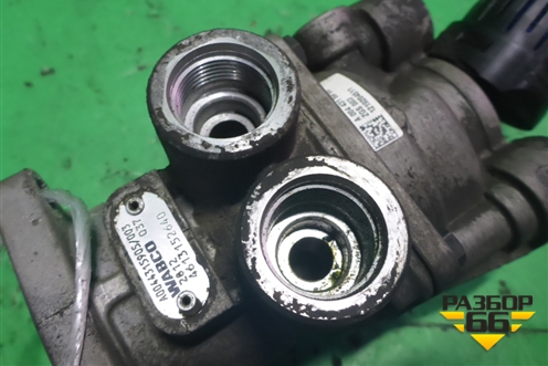 Кран тормозной главный (A0044315905) для Mercedes Benz  TRUCK Axor 2 с 2004г
