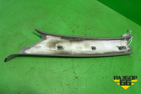 Обшивка стойки лобового стекла правая (7L6867234AJ) для Volkswagen Touareg c 2002-2010г