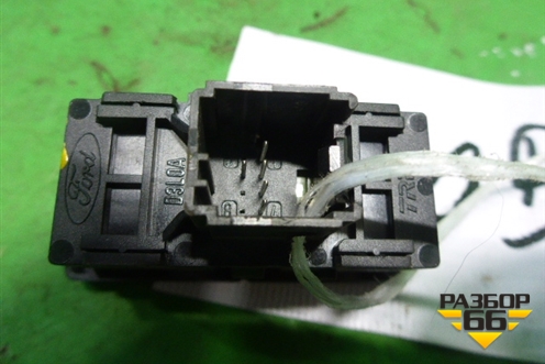 Кнопка обогрева заднего стекла для Ford Fiesta с 2001-2008г