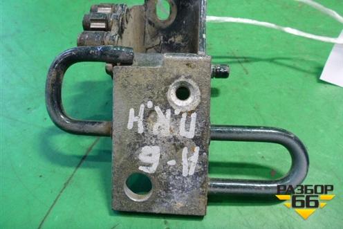 Петля двери передней правой нижняя (4B0831412A) для Audi A6 (C5) с 1997-2005г