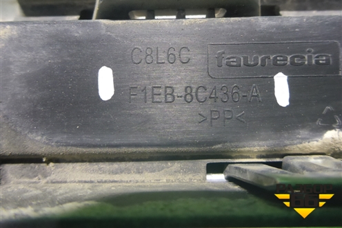 Решетка радиатора (после 2015г) (F1EB8C436A) ( 1873307) для Ford Focus 3 с 2011г