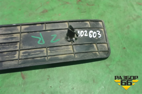 Накладка порога внутренняя заднего правого (в проем) (BBP3687G0) для Mazda Mazda 3 (BL) с 2009-2013г
