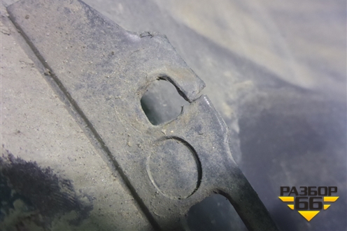 Бампер задний правая часть (850160001R) для Renault Scenic с 2009г