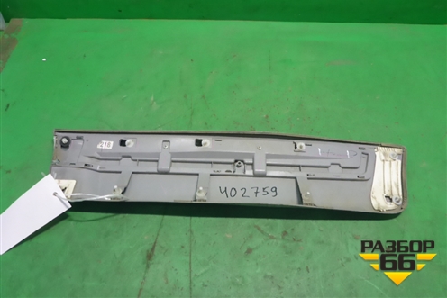 Накладка двери задней правой (после 2012г) (7507560120) для Toyota Land Cruiser (200) с 2008г