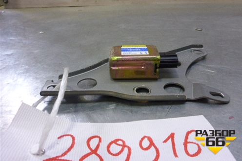 Датчик AIR BAG (передний левый) (8983033100) для Toyota Camry CV3 с 2001-2006г