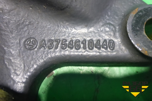 Кронштейн рулевого редуктора (A3754610440) для Mercedes Benz  TRUCK Axor 2 с 2004г