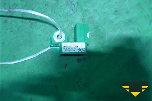 Датчик AIR BAG (9666370880) для Peugeot Partner Tepee с 2008г