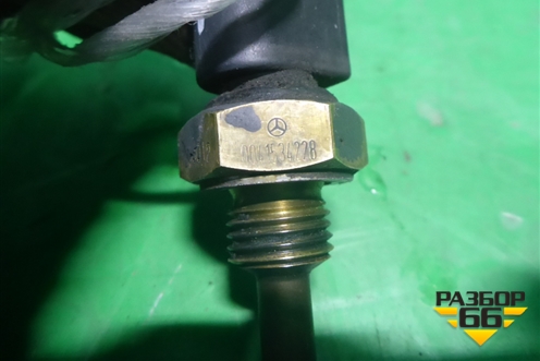 Датчик температуры (OM457LA) (топлива) (A0041534228) для Mercedes Benz  TRUCK Axor 2 с 2004г