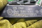 Решетка в передний бампер левая (после 2006г) (7L6853665B) для Volkswagen Touareg c 2002-2010г