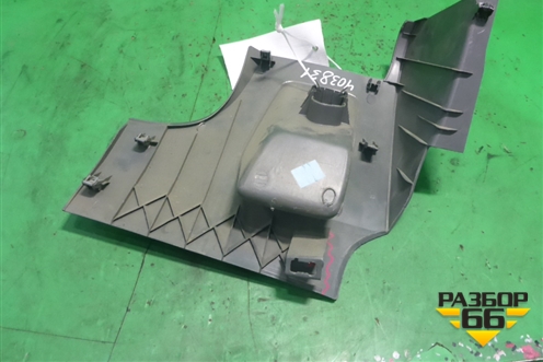 Накладка на торпедо (левая нижняя) (4M5XA044A13AAW) для Ford Focus 2 с 2008-2011г