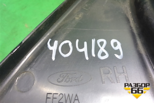 Накладка двери задней правой (на рамку задняя часть седан) (4M51A254K06) для Ford Focus 2 с 2008-2011г