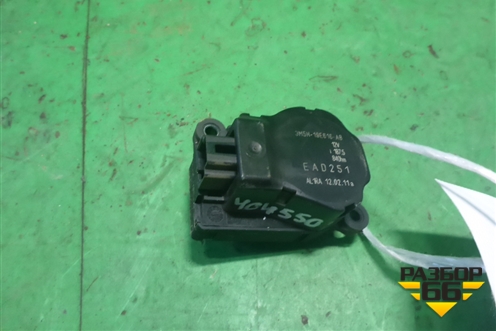 Моторчик заслонки отопителя (3M5H19E616AB) для Ford Focus 2 с 2008-2011г