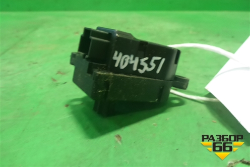 Моторчик заслонки отопителя (3M5H19E616AB) для Ford Focus 2 с 2008-2011г