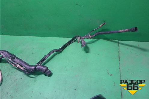 Горловина топливного бака (бензин) (A2114701064) для Mercedes Benz CLS C219 с 2004-2010г