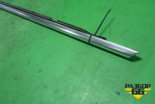 Накладка стекла заднего правого (A2197350465) для Mercedes Benz CLS C219 с 2004-2010г