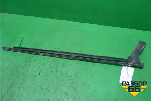 Накладка стекла заднего правого (A2197350465) для Mercedes Benz CLS C219 с 2004-2010г