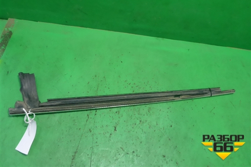 Накладка стекла заднего левого (A2197350365) для Mercedes Benz CLS C219 с 2004-2010г