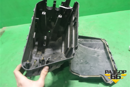 Корпус блока предохранителей (2115400324) для Mercedes Benz CLS C219 с 2004-2010г