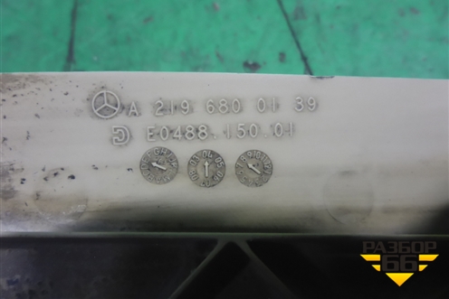 Накладка на торпедо (боковая левая) (A2196800139) для Mercedes Benz CLS C219 с 2004-2010г