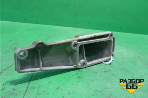 Кронштейн двигателя левый (5.0л M113) (A1132230704) для Mercedes Benz CLS C219 с 2004-2010г