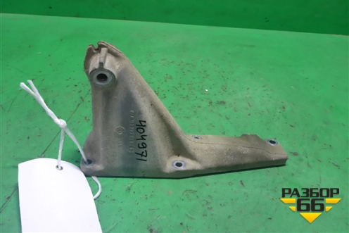 Кронштейн двигателя левый (5.0л M113) (A1132230704) для Mercedes Benz CLS C219 с 2004-2010г