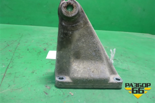 Кронштейн двигателя правый ( 5.0л M113) (A1132232104) для Mercedes Benz CLS C219 с 2004-2010г