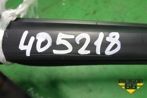 Накладка стекла переднего левого для BMW 7 серия F01/F02 с 2008г