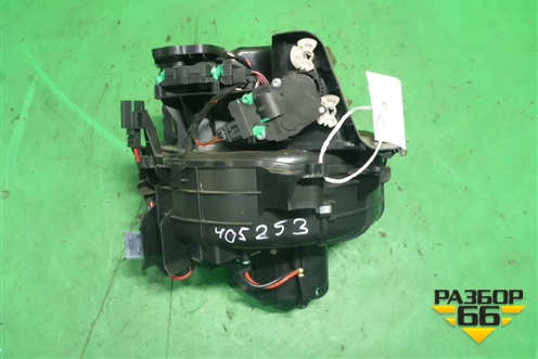 Моторчик отопителя (в сборе) (64119204485) для BMW 7 серия F01/F02 с 2008г