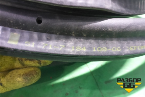 Уплотнитель багажника (51717184108) для BMW 7 серия F01/F02 с 2008г
