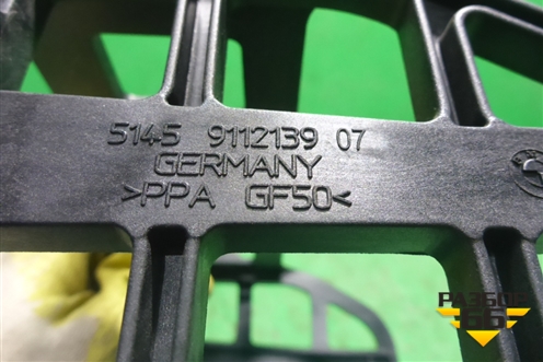 Кронштейн (информационного дисплея) (51459112139) для BMW 7 серия F01/F02 с 2008г