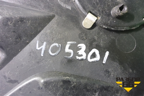Накладка декоративная на двигатель (4.4л N63) (13717577456) для BMW 7 серия F01/F02 с 2008г
