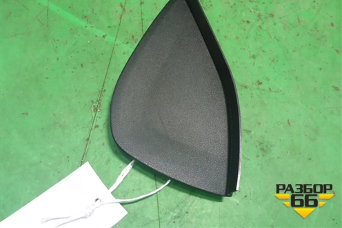 Накладка на торпедо (боковая левая) (51459159738) для BMW 7 серия F01/F02 с 2008г