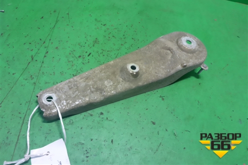 Кронштейн задней балки правый (33326782394) для BMW 7 серия F01/F02 с 2008г