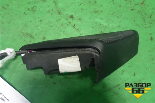Накладка двери передней правой уголок (51357226612) для BMW 7 серия F01/F02 с 2008г