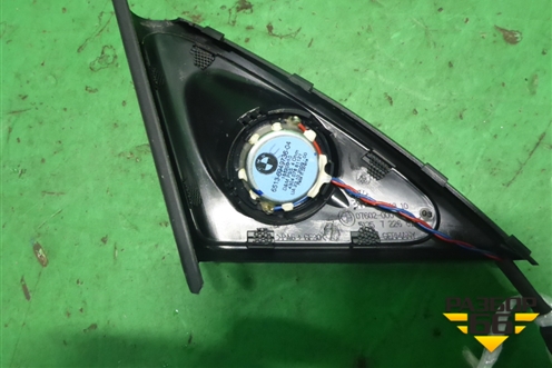 Накладка двери передней правой уголок (51357226612) для BMW 7 серия F01/F02 с 2008г
