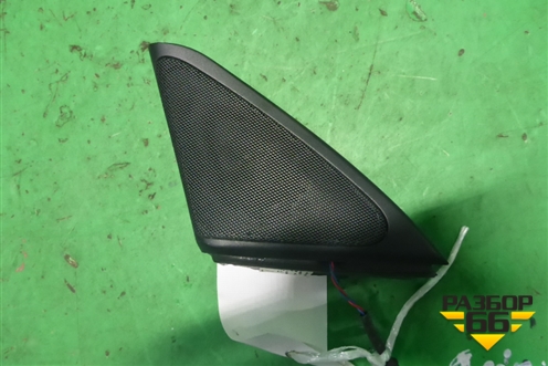 Накладка двери передней левой уголок (51357226611) для BMW 7 серия F01/F02 с 2008г