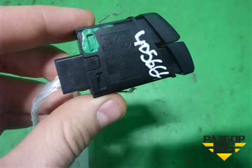 Кнопка аварийной сигнализации (61319161896) для BMW 7 серия F01/F02 с 2008г