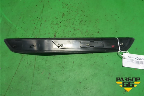 Накладка порога внутренняя заднего левого (в проем Long) (51477190961) для BMW 7 серия F01/F02 с 2008г