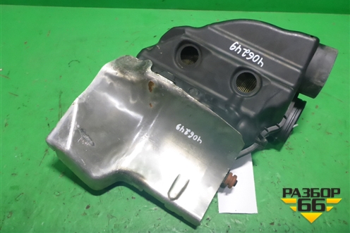 Корпус воздушного фильтра (правый) для BMW 7 серия F01/F02 с 2008г