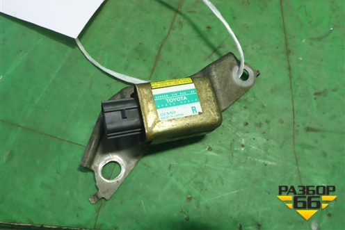 Датчик AIR BAG (правый) (8983348010) для Lexus RX 300/330/350 с 2003-2009г