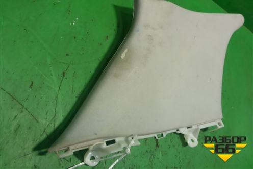 Обшивка стойки задняя верхняя левая (хэтчбек) (6247202130) для Toyota Corolla (E12) с 2001-2007г