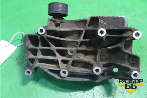 Кронштейн генератора ( 3.0л N57D30A) (11167802639) для BMW 7 серия F01/F02 с 2008г