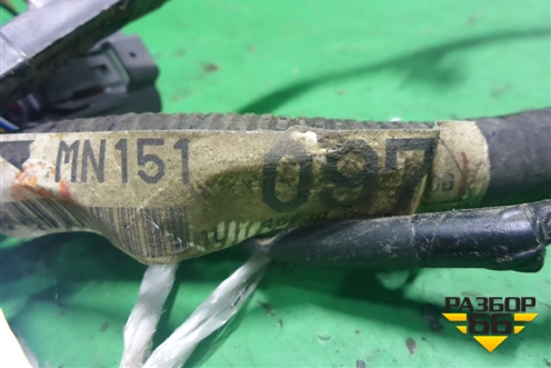 Проводка двери передней правой (MN151097) для Mitsubishi Lancer-9  с 2003-2008г